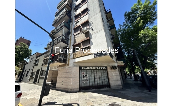 Dpto 3amb en Boedo al frente con balcon y patio