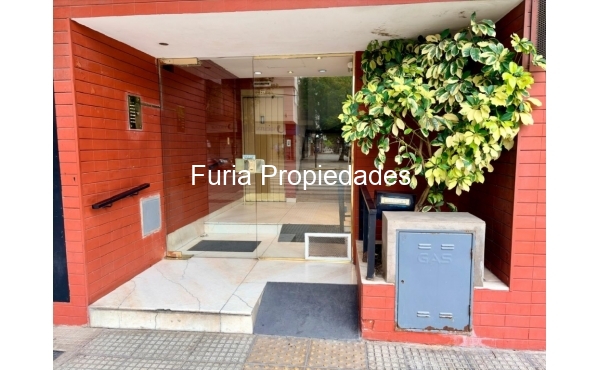 Dpto 2amb al frente en venta en Villa Devoto